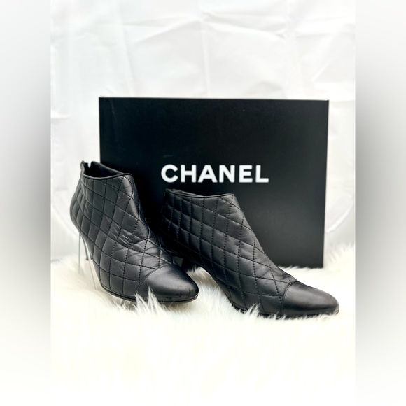 CHANEL BOOTIES BLACK  size 40 - Picture 2 of 6